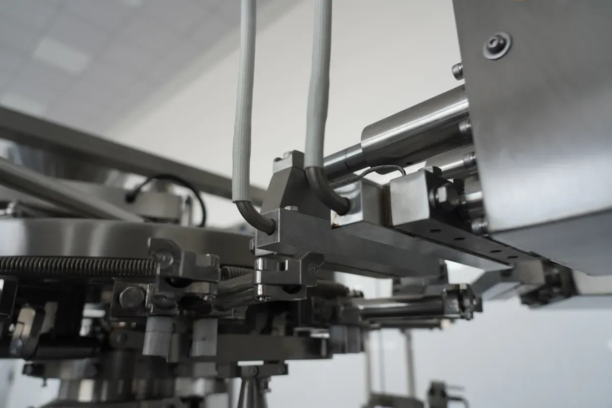Full Servo Premade Pouch Packaging Machine